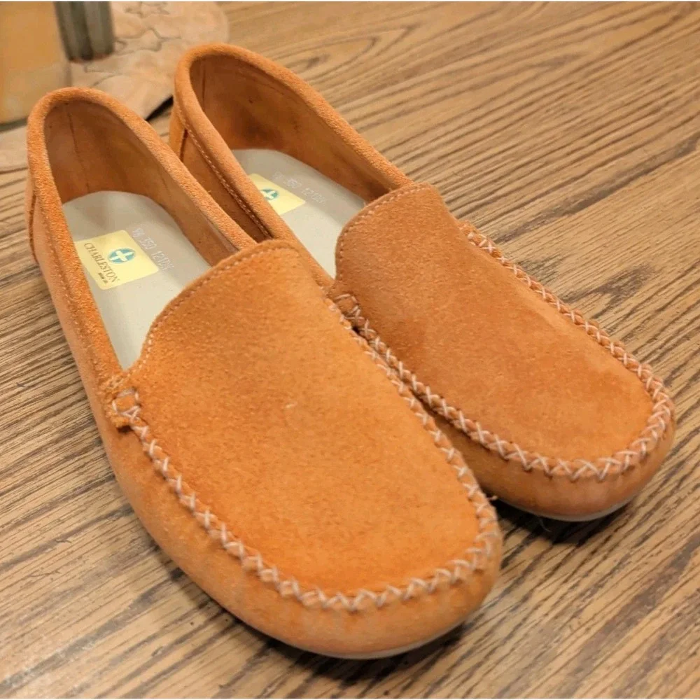 Charleston Shoe Co. Leather Loafer Slip-Ons Women's Moccasins Flat Shoes EUC 9.5